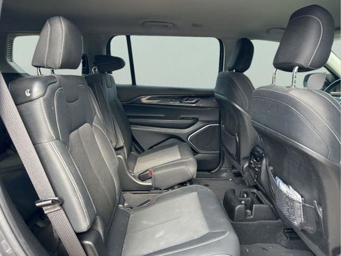 Certified 2022 Jeep Grand Cherokee L Laredo w/ Luxury Tech Group I image 30