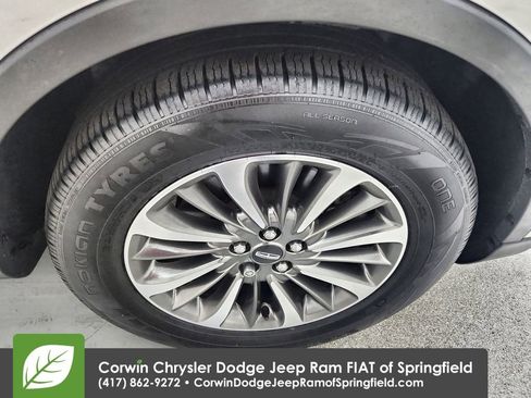 Used 2019 Lincoln Nautilus Select w/ Cargo Utility Package image 34