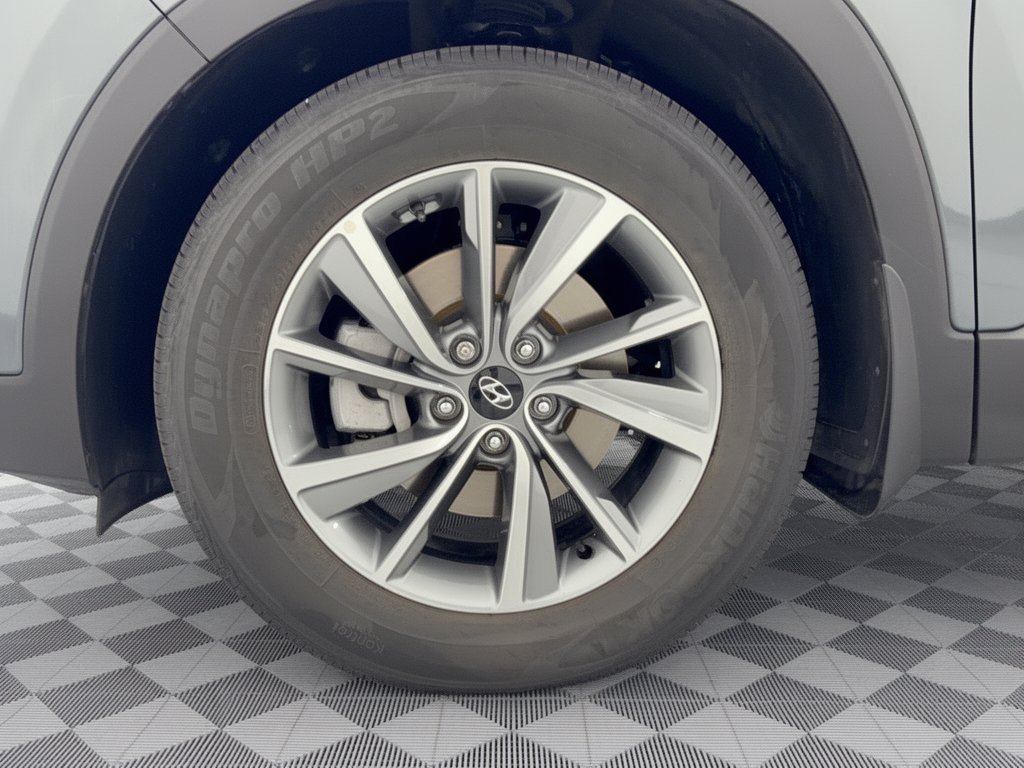 Used 2020 Hyundai Santa Fe Limited FWD image 13