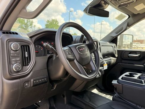 New 2026 GMC Sierra 2500 Pro w/ 1SA Pro Safety Plus Package AWD/4WD image 13