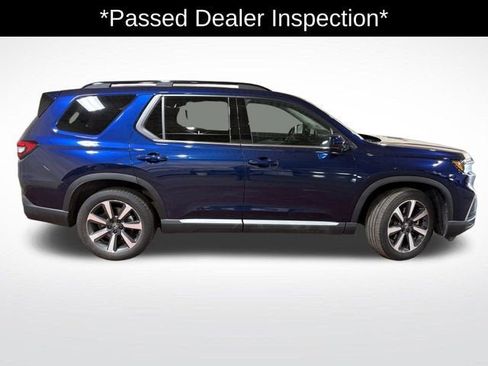 Used 2024 Honda Pilot Touring image 2