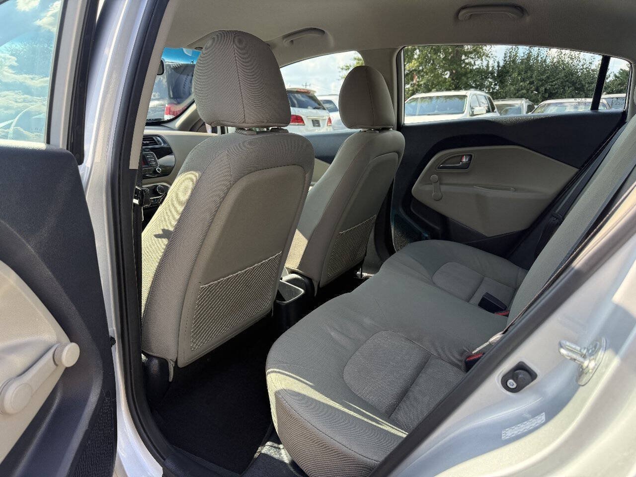 Used 2016 Kia Rio LX FWD image 10
