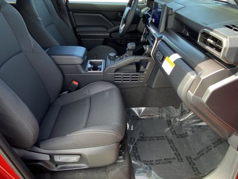 Used 2026 Toyota 4Runner SR5 AWD/4WD image 11
