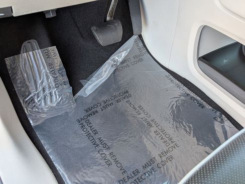 Used 2023 Chrysler Pacifica Limited image 18