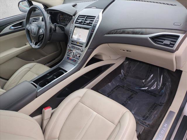Used 2018 Lincoln MKZ Reserve FWD image 21