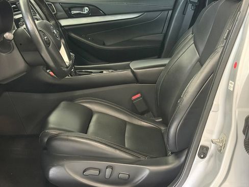 Used 2017 Nissan Maxima 3.5 SV FWD image 12