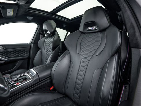 Used 2025 BMW X6 M Competition w/ Executive Package image 18