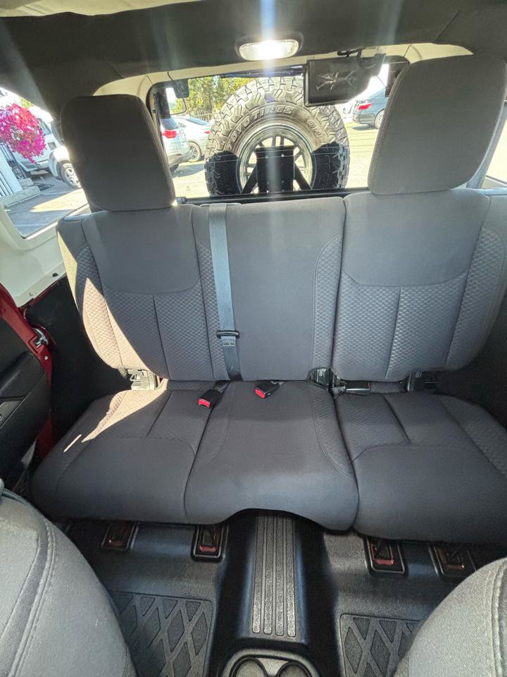 Used 2013 Jeep Wrangler Unlimited Sport AWD/4WD image 23