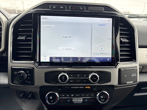 Used 2022 Ford F350 Lariat w/ Lariat Value Package image 17