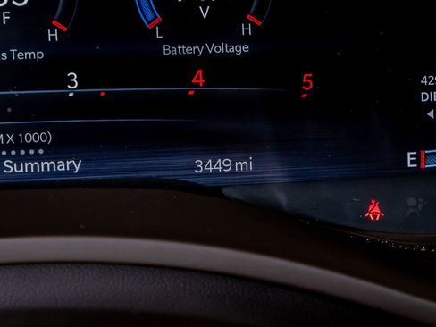 Used 2025 RAM 2500 Limited AWD/4WD image 22