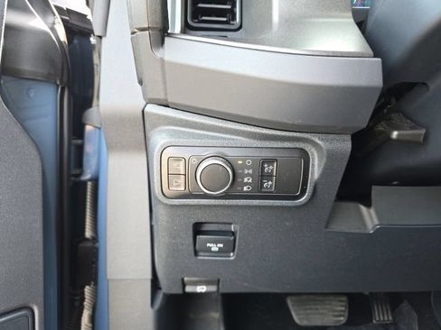 Used 2025 Ford Bronco Badlands AWD/4WD image 23
