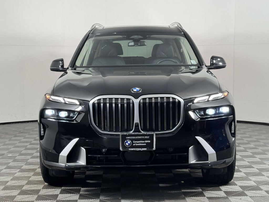 Used 2026 BMW X7 xDrive40i w/ Premium Package AWD/4WD image 6