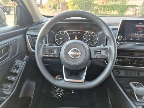 Used 2024 Nissan Rogue S AWD/4WD image 16