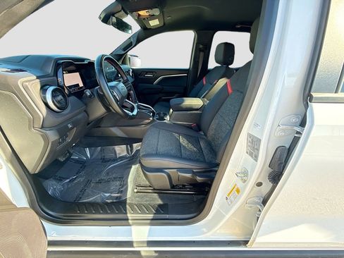 Used 2024 Chevrolet Colorado Z71 w/ Advanced Trailering Package AWD/4WD image 20