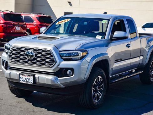 Certified 2023 Toyota Tacoma TRD Sport w/ Technology Package image 3