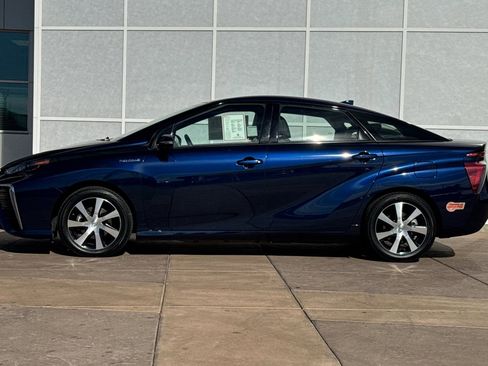 Certified 2019 Toyota Mirai image 8
