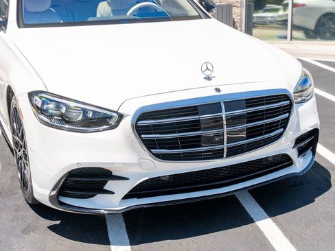 Used 2022 Mercedes-Benz S 580 4MATIC Sedan image 5