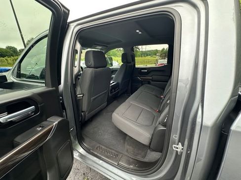 Used 2021 Chevrolet Silverado 1500 LT Trail Boss AWD/4WD image 18