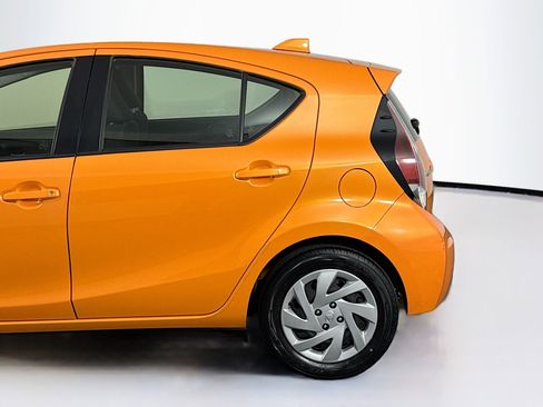 Used 2015 Toyota Prius C Two image 38