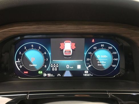 Used 2025 Volkswagen Atlas SEL AWD/4WD image 11