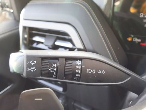 New 2026 GMC Yukon XL Elevation w/ LPO, Elevation Black Package AWD/4WD image 17