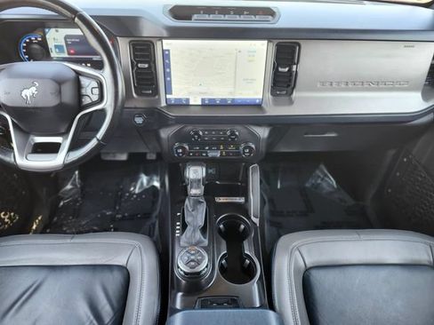 Certified 2021 Ford Bronco Outer Banks w/ Sasquatch Package AWD/4WD image 14