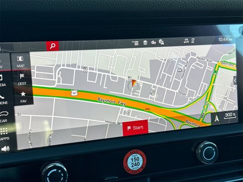 Used 2025 Porsche Macan image 22