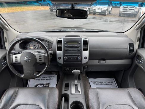 Used 2012 Nissan Frontier PRO-4X image 20