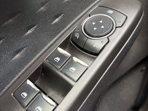 Used 2020 Ford Escape SEL image 6