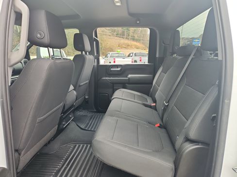 Used 2023 Chevrolet Silverado 2500 Custom w/ Custom Value Package image 27
