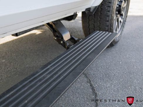 Used 2026 RAM 3500 Limited AWD/4WD image 12