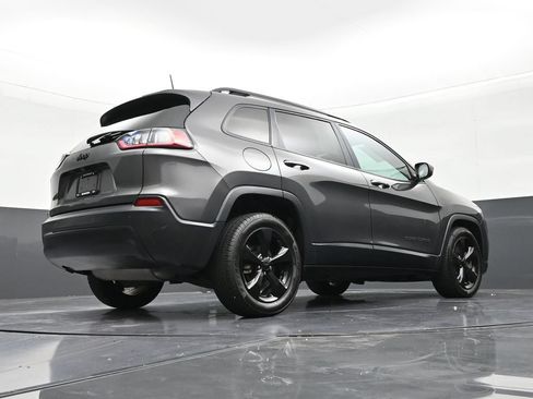 Used 2019 Jeep Cherokee Latitude Plus FWD image 21