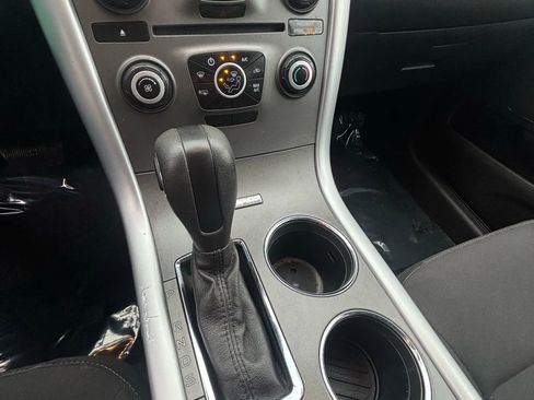 Used 2013 Ford Edge SE image 20