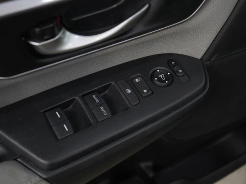Used 2018 Honda CR-V EX image 19