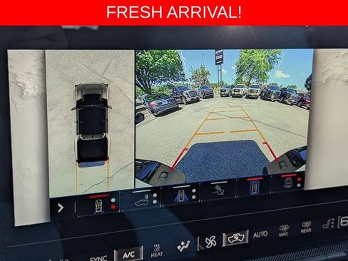 Used 2024 GMC Hummer EV 2X AWD/4WD image 50