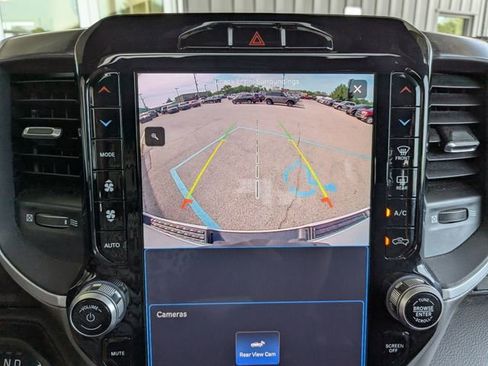 Used 2023 RAM 1500 Big Horn AWD/4WD image 28