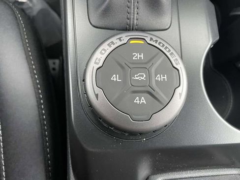 New 2025 Ford Bronco Badlands image 23