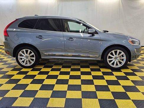 Used 2017 Volvo XC60 T5 Inscription w/ Advanced Package image 2