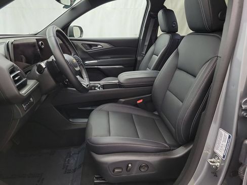 Certified 2026 Chevrolet Traverse LT AWD/4WD image 9