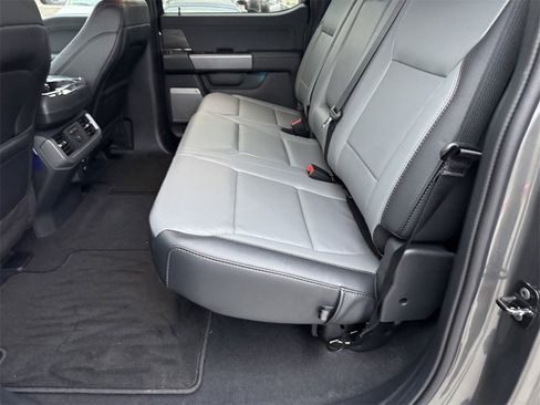 Used 2025 Ford F150 Lightning Lariat image 10