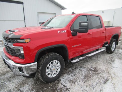 Certified 2025 Chevrolet Silverado 2500 LT image 1