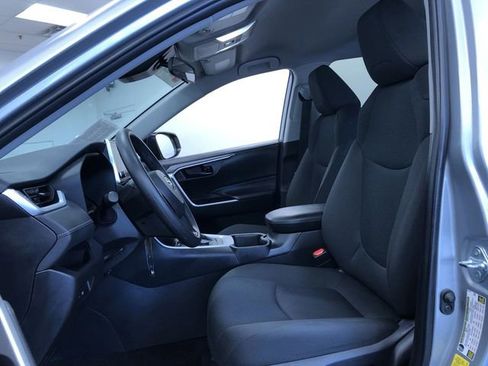 Certified 2025 Toyota RAV4 LE AWD/4WD image 18