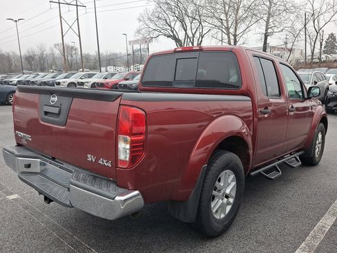 Used 2017 Nissan Frontier SV image 6