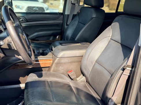 Used 2017 Chevrolet Tahoe LT image 12