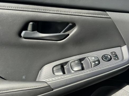 Used 2024 Nissan Sentra S FWD image 22