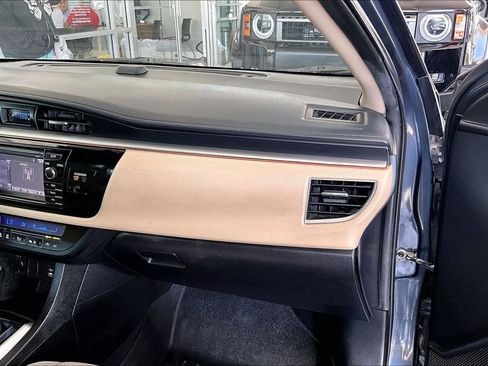 Used 2014 Toyota Corolla LE FWD image 26