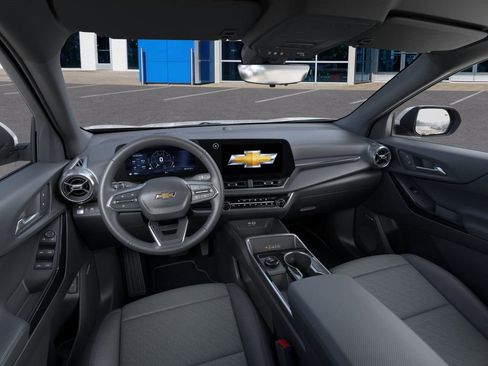 New 2026 Chevrolet Equinox LT w/ Convenience Package II image 18