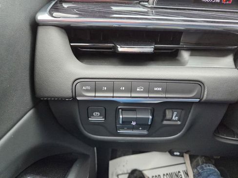 Used 2023 Cadillac Escalade Sport image 33