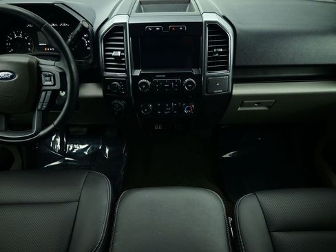 Used 2019 Ford F150 XLT w/ Equipment Group 301A Mid image 4