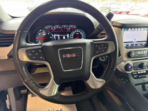 Used 2018 GMC Yukon XL SLT w/ Open Road Package image 15